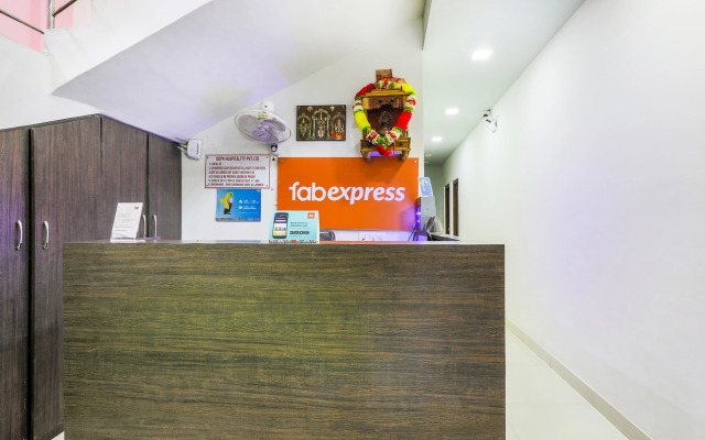 FabHotel Diamond Residency, Airport Road