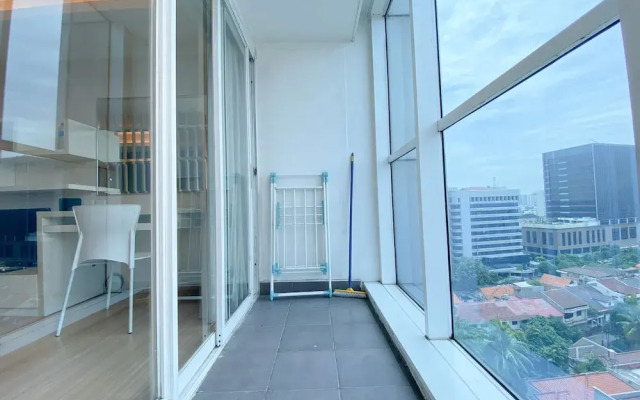 Elegant And Comfortable Studio At Tamansari The Hive Apartment