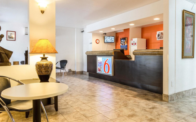 Motel 6 Glendale, AZ