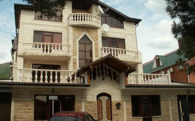 Гостевой Дом Casa Blanca вид на фасад