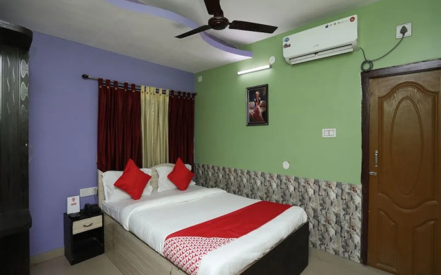 OYO 15114 Ivy Hotel