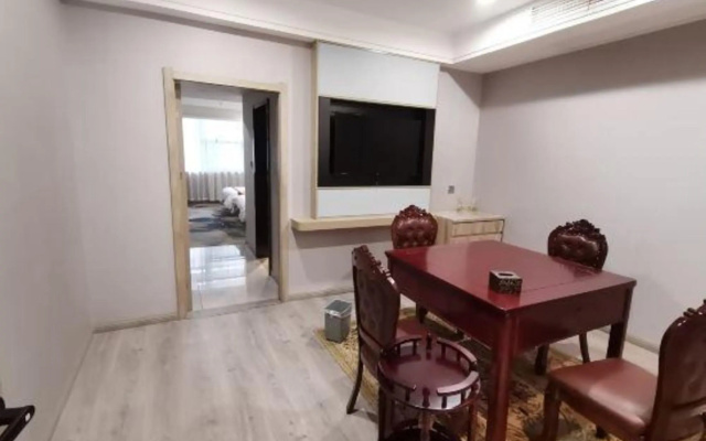 Tianjia Holiday Hotel (Nanjing Tianyin Avenue Metro Station Store)