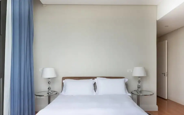 Penthouse 702 Kylemore B