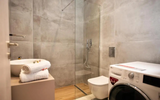 Raeti Apartments