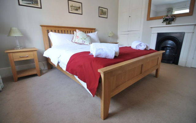 The Midhurst Townhouse