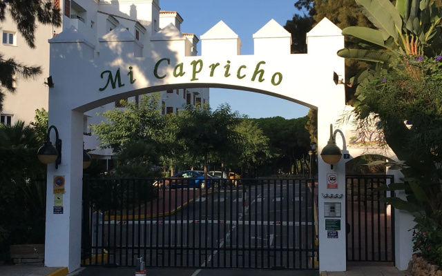 Mi Capricho Beachfront Apartment - Sitio de Calahonda