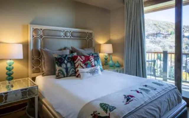 Edgemont 2704 - Luxury Ski-in Ski-out Condo