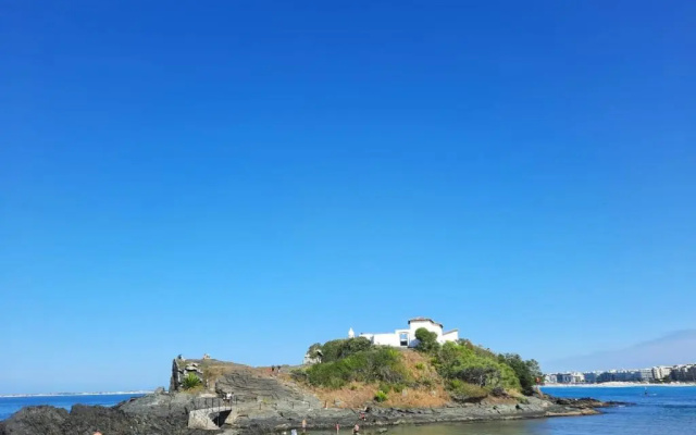 Casa aconchegante 100m da praia do Forte Cabo Frio