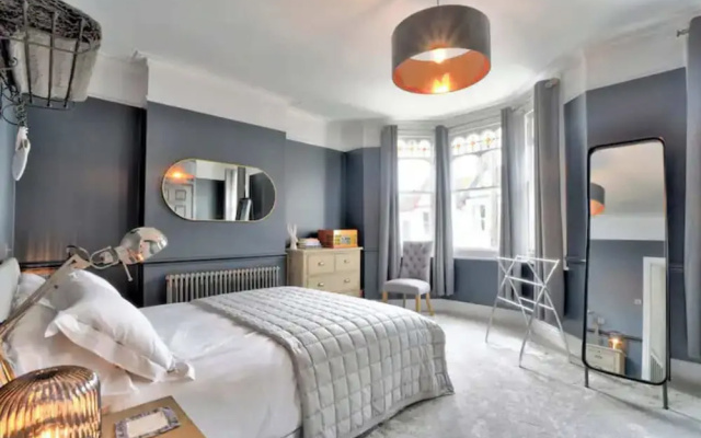 Stunning House in Leigh-on-sea