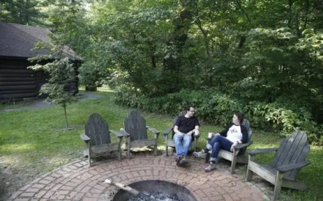 White Pines Inn