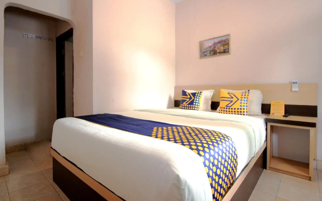OYO 2647 Anissa Guest House