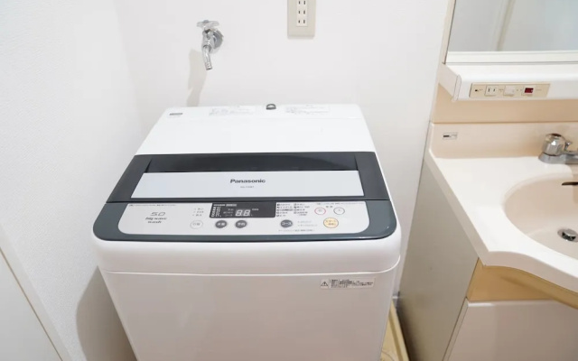 Metro Daikoku Apartment