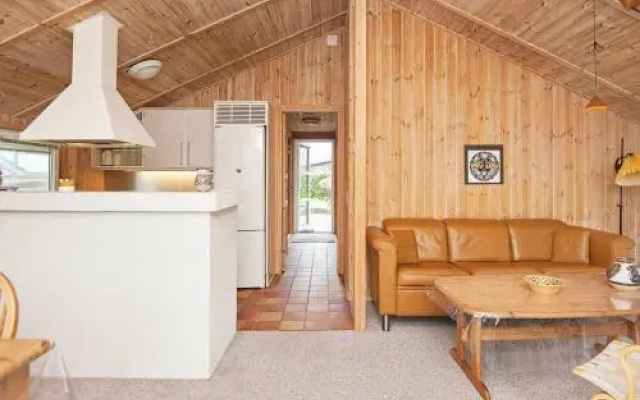 Holiday Home Hallumvej