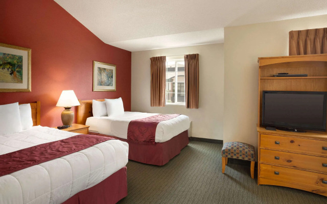 Baymont by Wyndham Wichita East