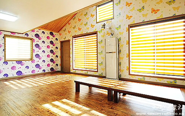 Ganghwa Gallery Pension