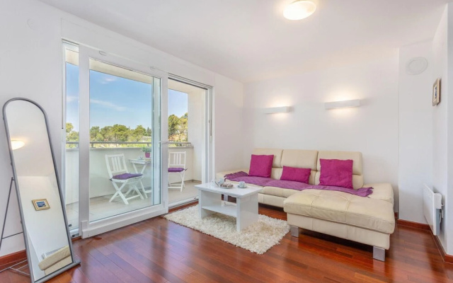 Nice Home in Malinska With Wifi and 1 Bedrooms