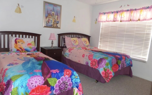 1391-38559 - 4 Bedroom Townhome