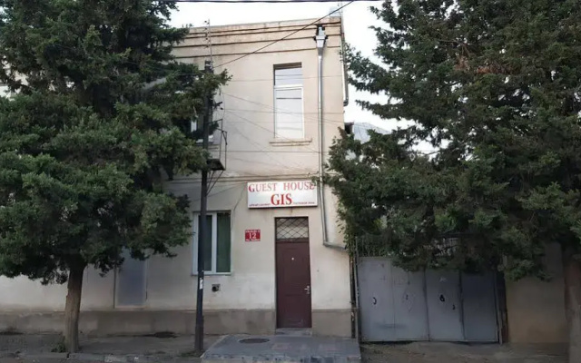 Gis Guest House
