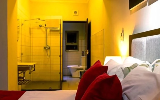 The Pillows Suites