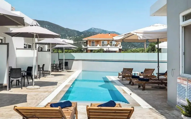 Blue Star Aparthotel