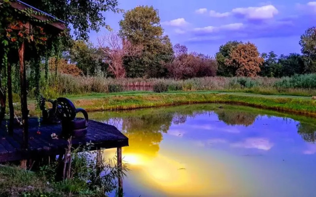 Kis-Tisza Üdülőház és Horgásztanya