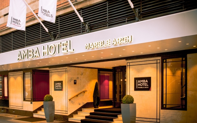 Amba Hotel Marble Arch вид на фасад