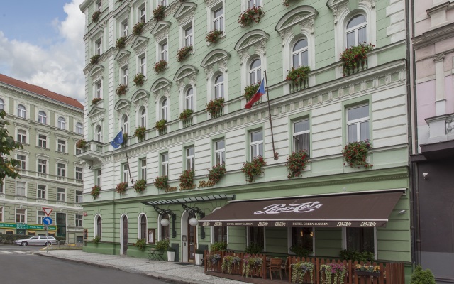Отель Green Garden Hotel Чехия, Прага - - забронировать отель Green Garden Hotel, цены и фото номеров вид на фасад