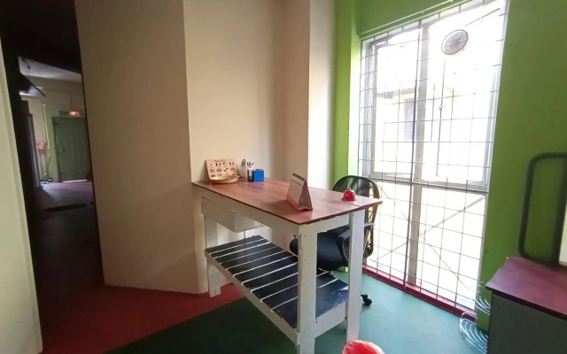 SPOT ON 90119 Bed's Guesthouse