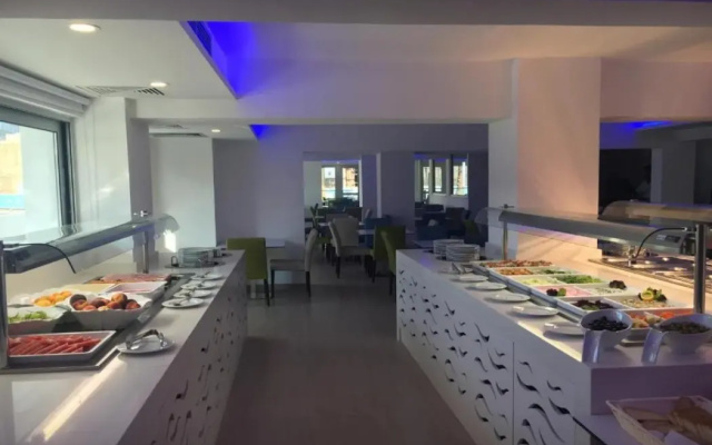 Matzi Studios & Apartments