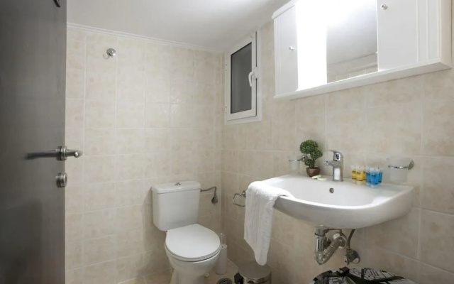 Two Bedroom Apartment at Koukaki