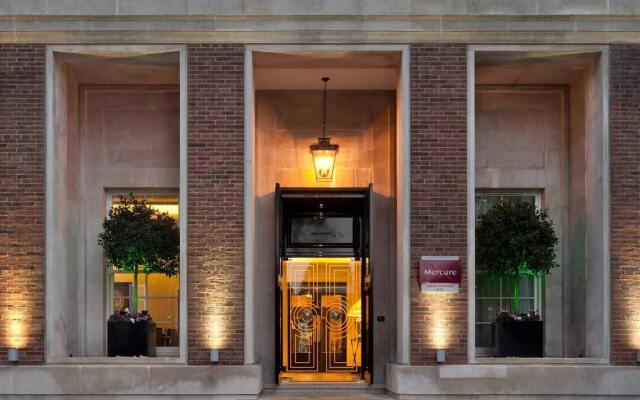 Отель DoubleTree by Hilton London - Greenwich вид на фасад