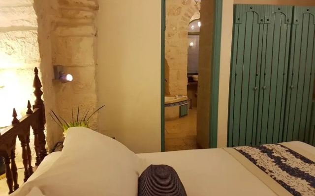 Mount Zion Hotel