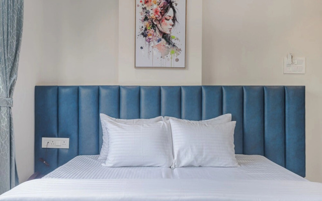 Hotel Golden Dawn