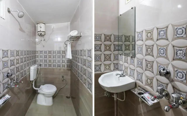 Hotel Manjulam Regency by OYO Rooms