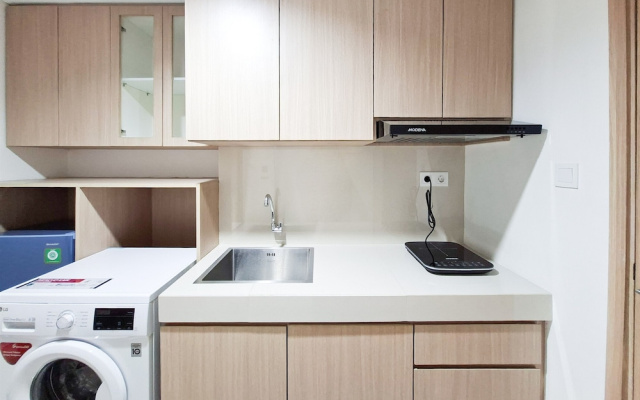 Wooden Accents 1Br Without Living Room At Bintaro Embarcadero Apartment
