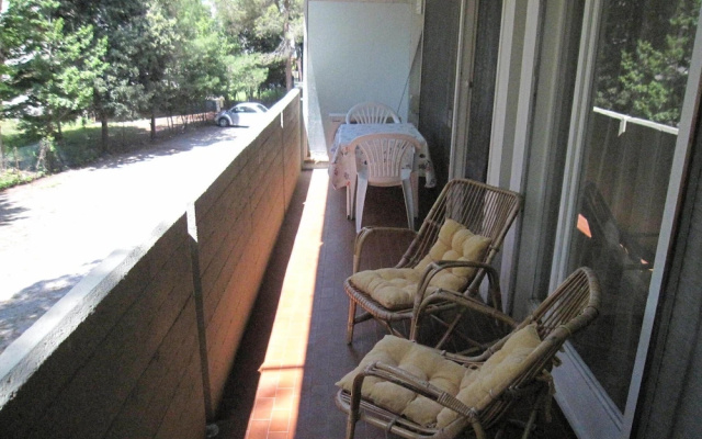 Modern Flat With Balcony at Grado Pineta