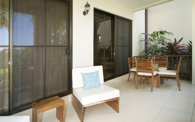 Breeze Private Residence Club