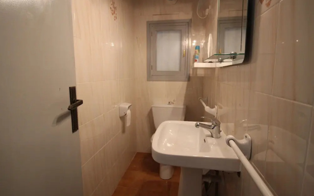 Amazing Villa in Empuriabrava With Swimming Pool