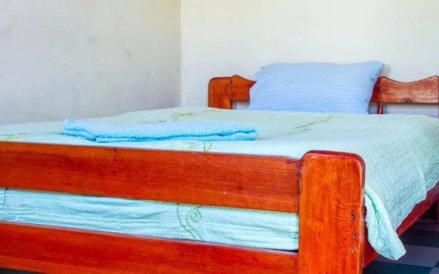 Sabinyo Guest House