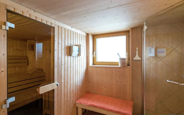 Mountain View Apartment With Sauna In Taxenbach