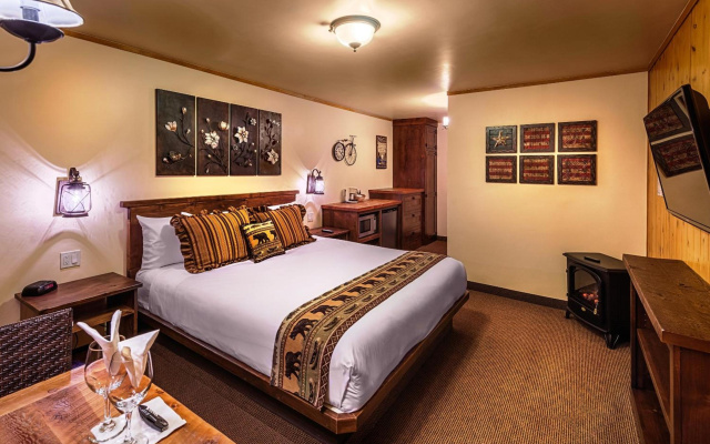 Cedar Glen Lodge