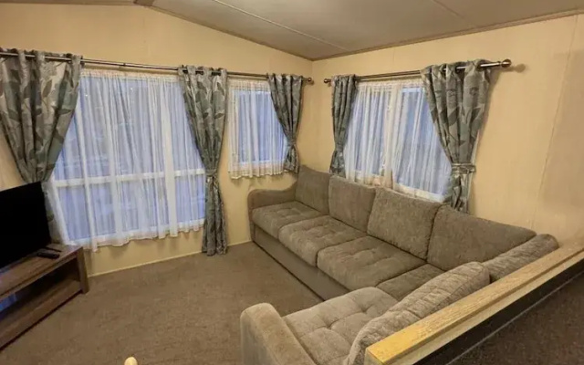 3 Bedroom, Lyons Oakfield, Towyn, Pets Welcome