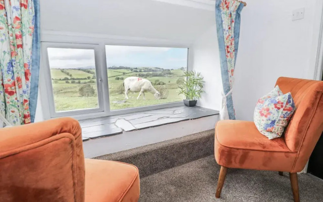 Orsedd Wen Farmhouse