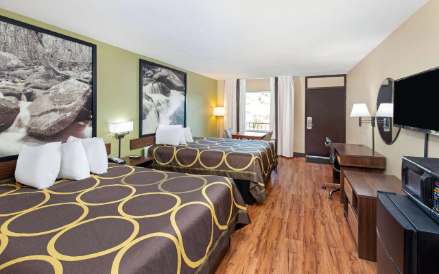 Super 8 by Wyndham Kingsport