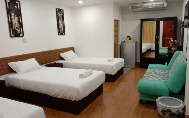 Long Zhu Guesthouse