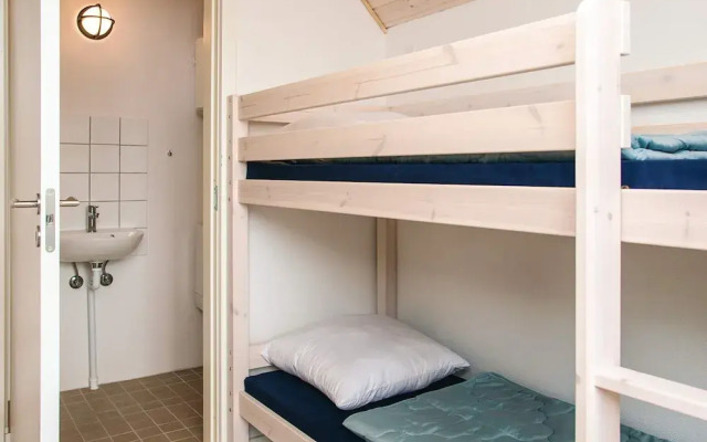 6 Person Holiday Park Home in Grindsted