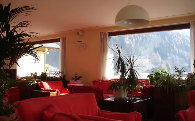 Hotel Adamello