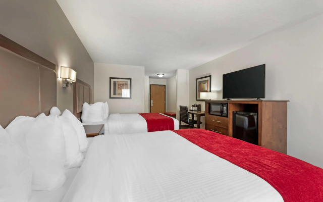 Best Western Plus Eagleridge Inn & Suites