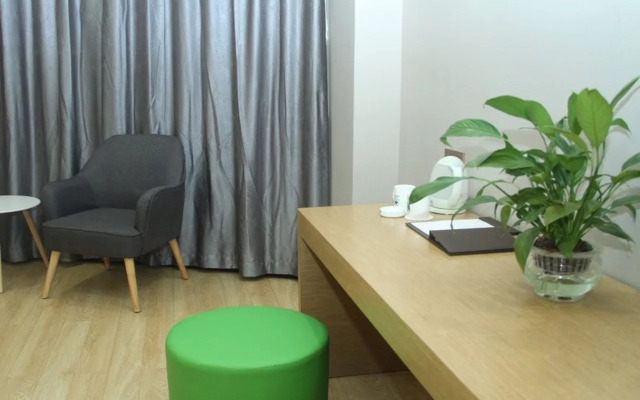 GreenTree Inn Lvliang Xiaoyi City Fuqian Street Hotel