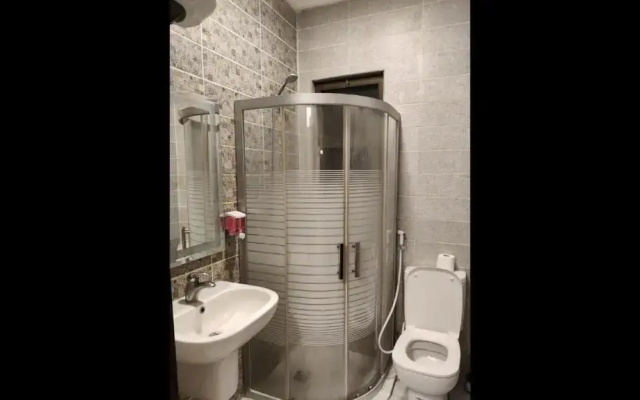 30 1-bedroom Rental Unite With Services Nearby